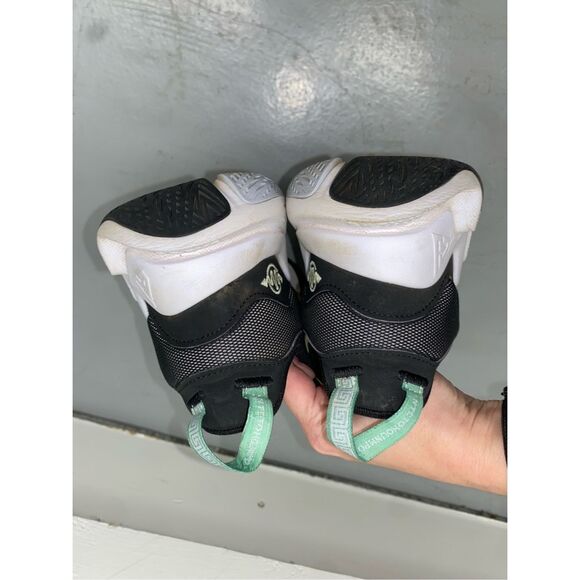 Nike Giannis Immortality 2 Victoria Falls Sneakers, White Tennis Shoes, Sz 10.5 - Picture 2 of 12